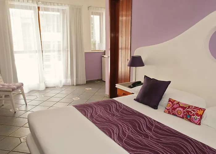 Apartahotel Boutique Quinto Sol 3*